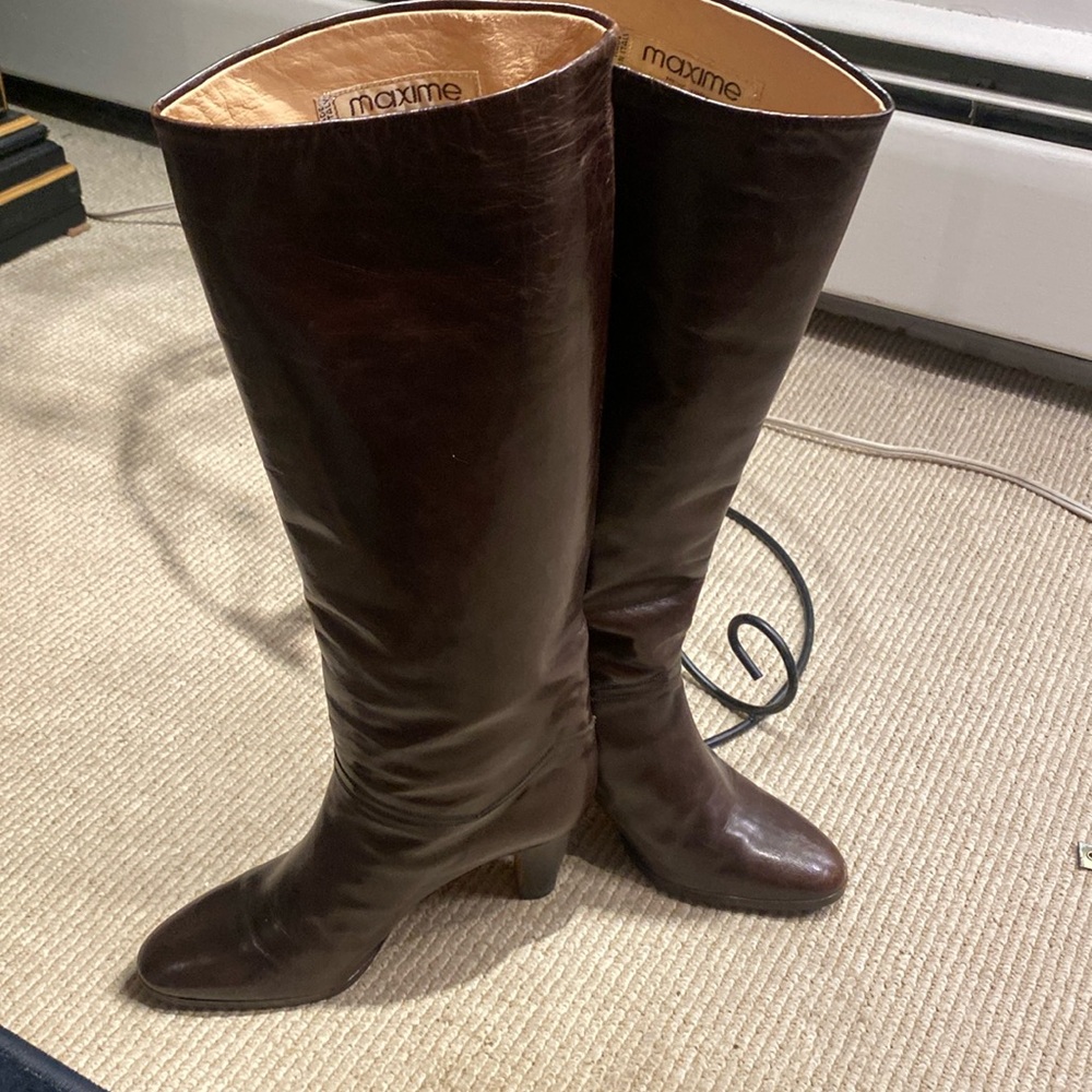 Leather boots made in Italy size EU 37 but fits US 5.5